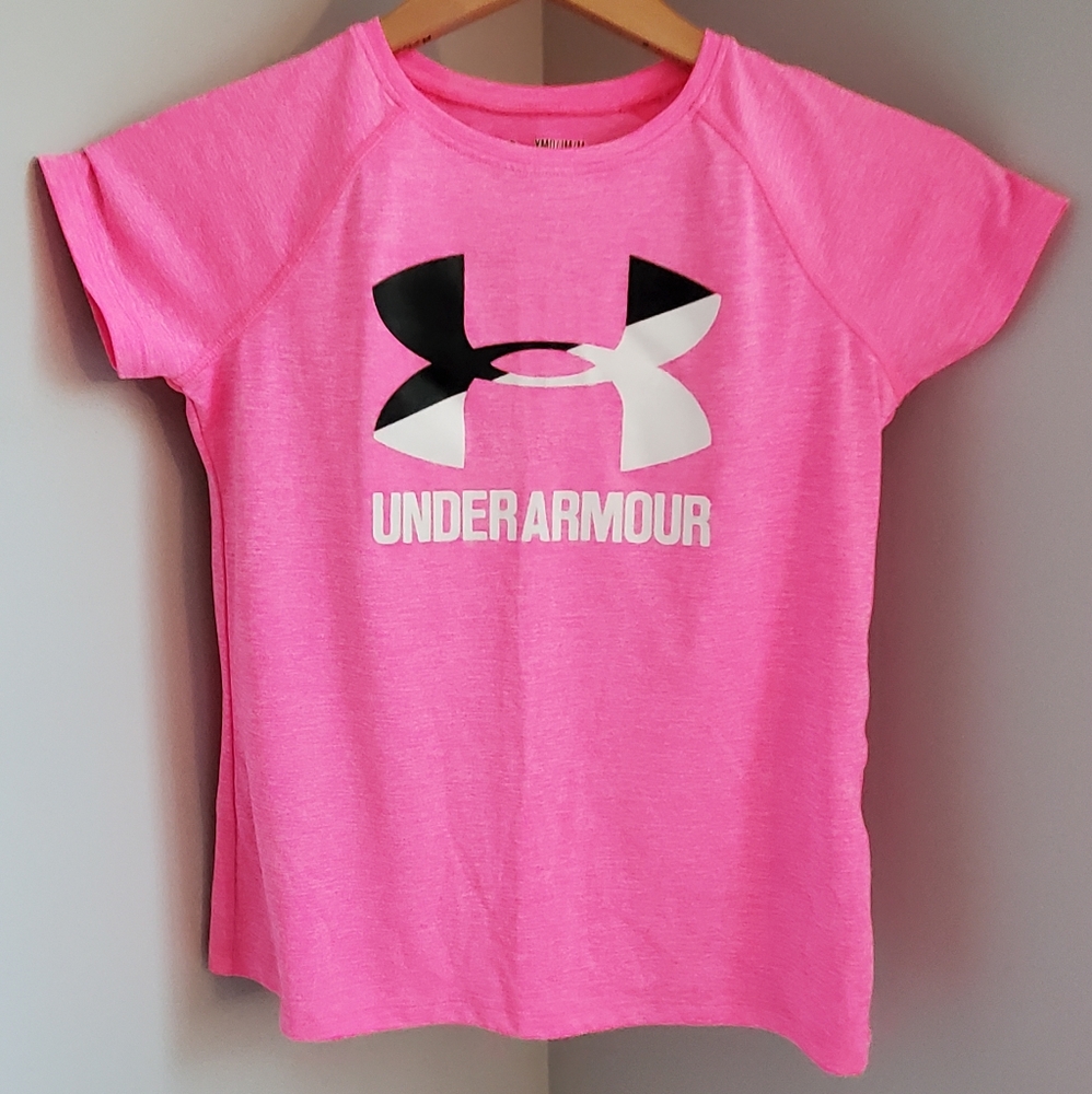 Under Armour Girls Short Sleeve T-Shirt.